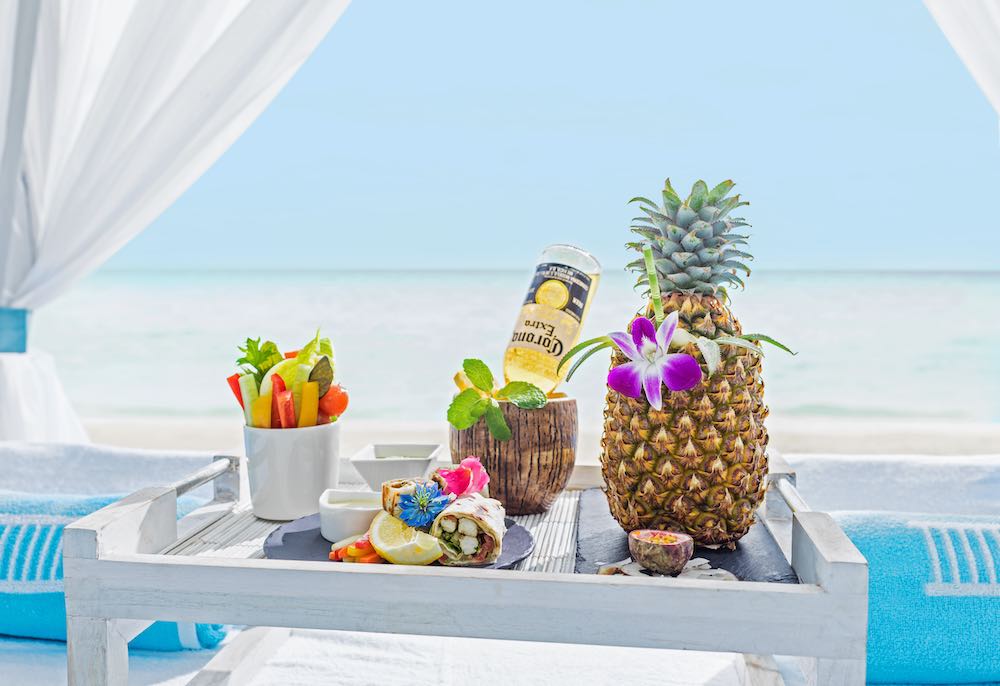 Beach Club at One&Only Reethi Rah thumbnail 7
